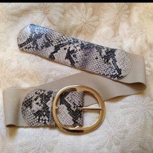 Bebe faux snake skin stretch belt